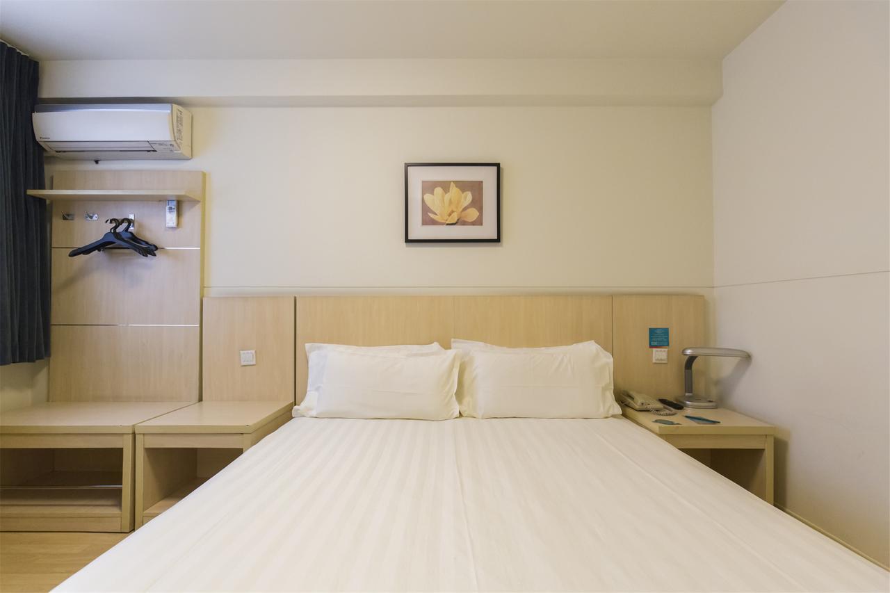 Jinjiang Inn Chengdu Chunxi Road Taiguli Hotel Exterior photo