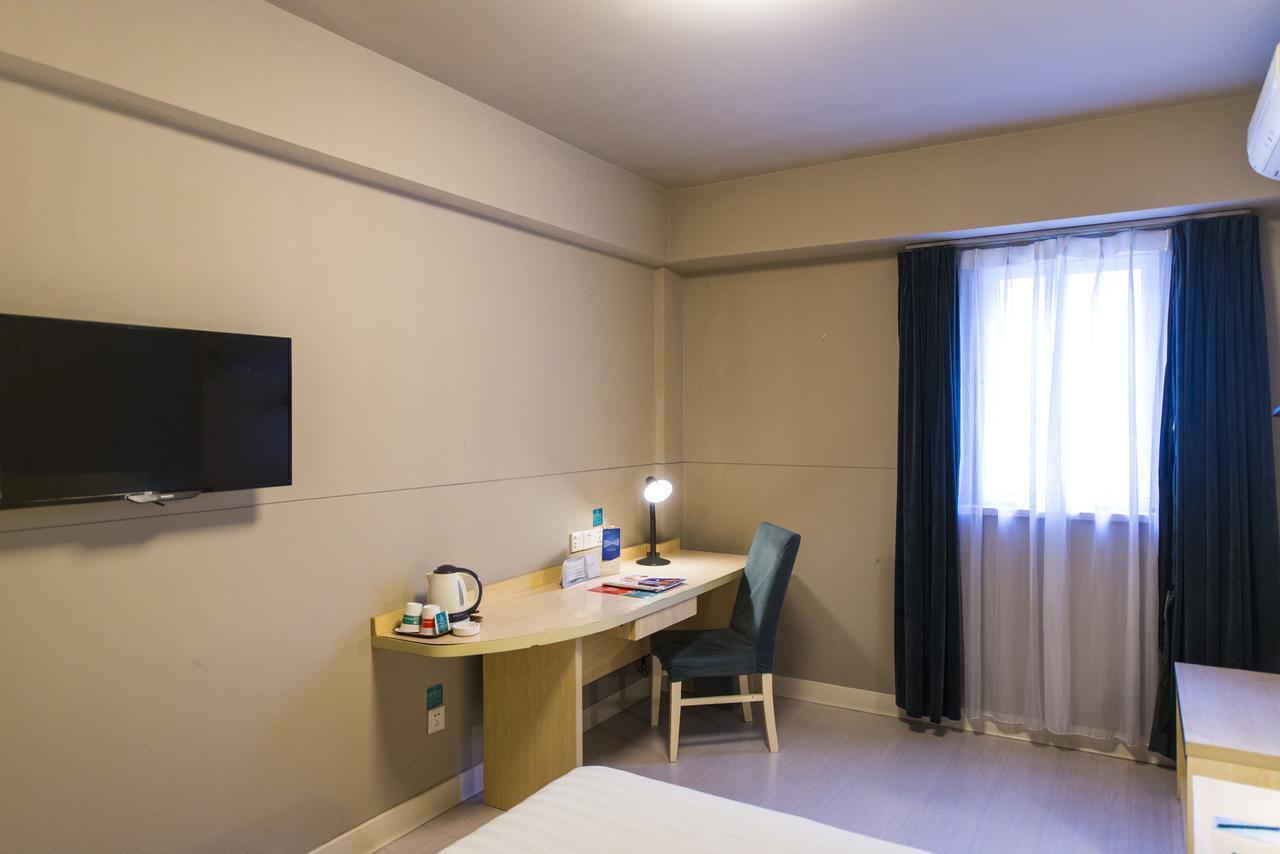 Jinjiang Inn Chengdu Chunxi Road Taiguli Hotel Exterior photo